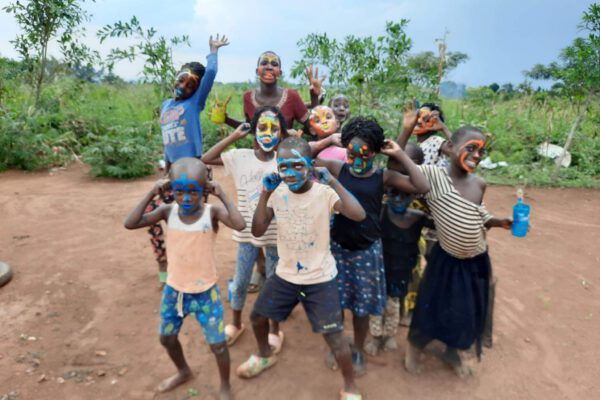 reisetagebuch-uganda-august-2023-622_KidsPainting